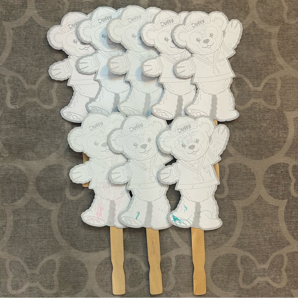 Disney’s Duffy Bear (8) colorable paddle fan type collectible